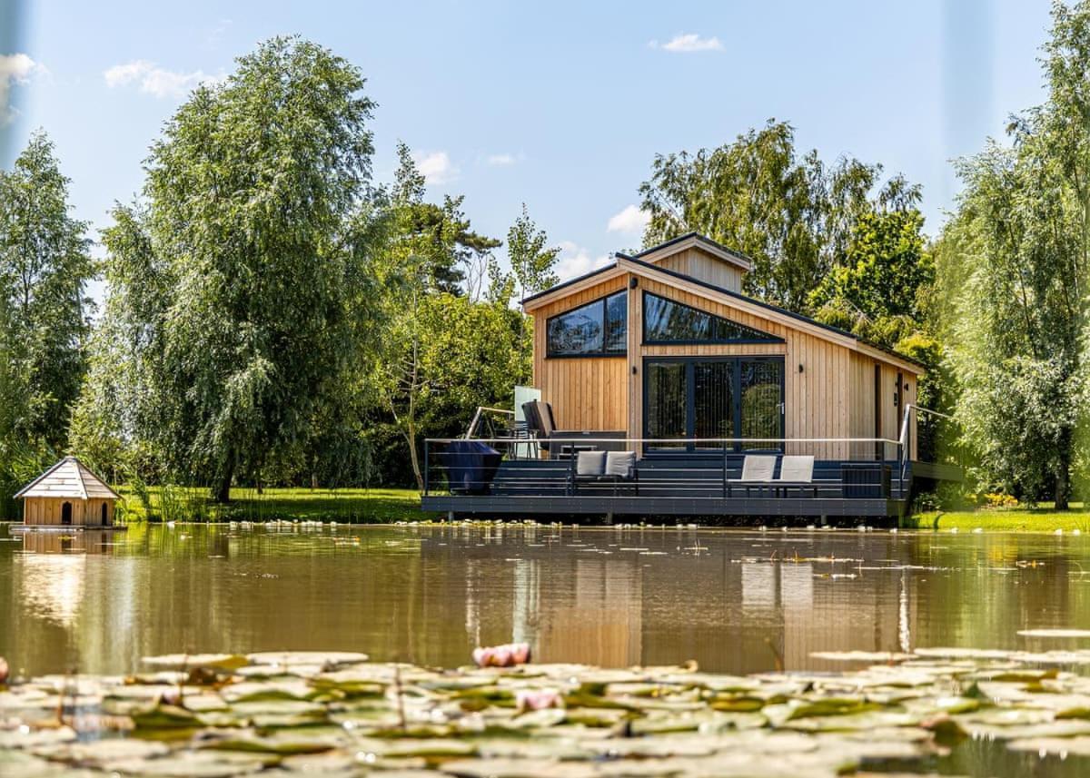 Woad Mill Lakeside Lodges Boston Eksteriør billede