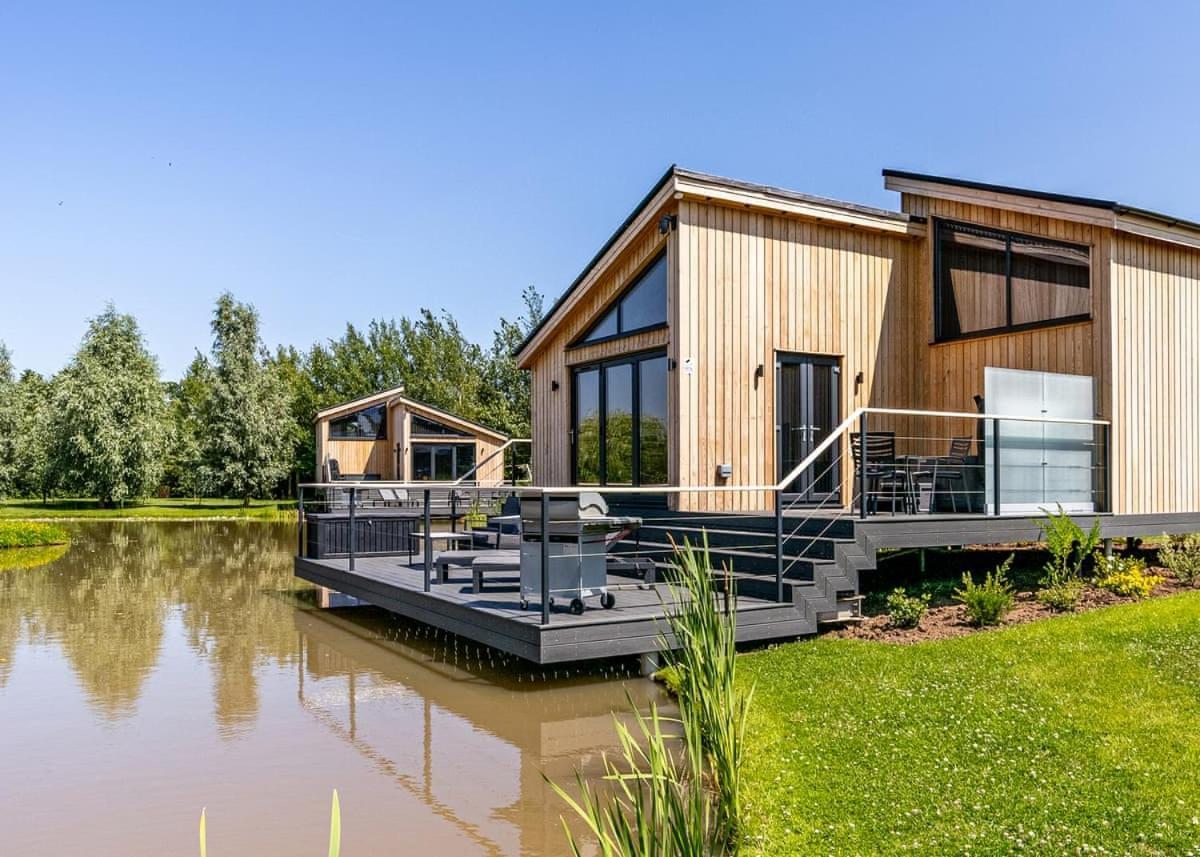 Woad Mill Lakeside Lodges Boston Eksteriør billede