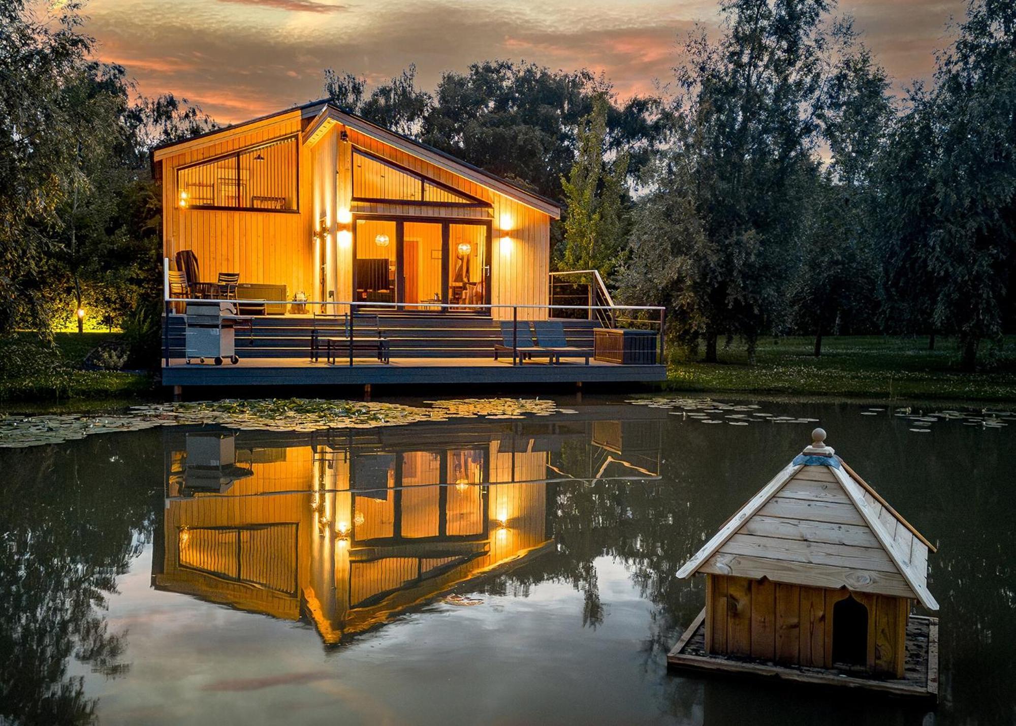 Woad Mill Lakeside Lodges Boston Eksteriør billede